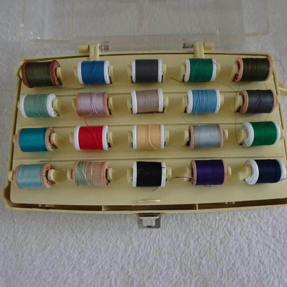 MCM Sewing Box Filled With VTG Thread & Notions William Thomas Plastic Latched